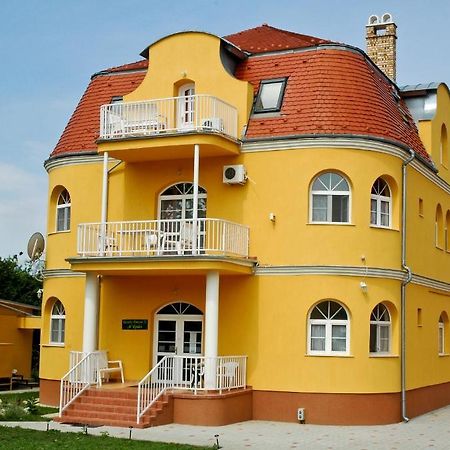 Hotel Kastely Panzio Ii. Hajdúszoboszló Exterior foto